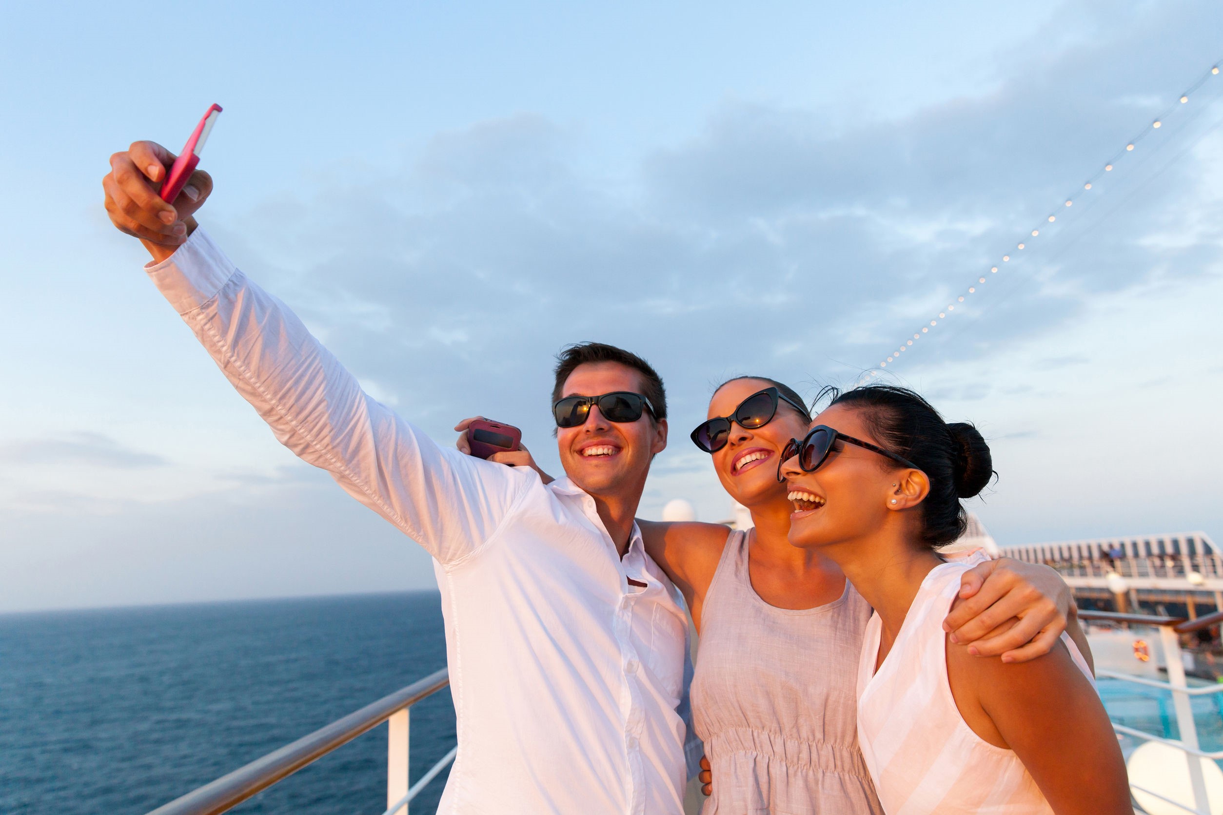 9 Apps You Should Download Before Your Next Cruise